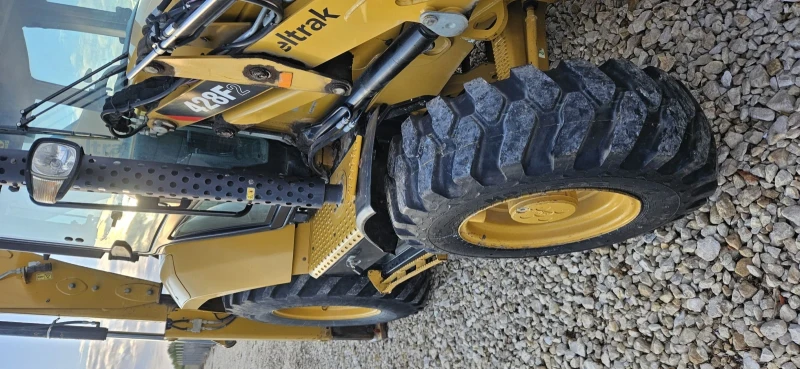 Багер Cat 428F2, снимка 5 - Индустриална техника - 52840732