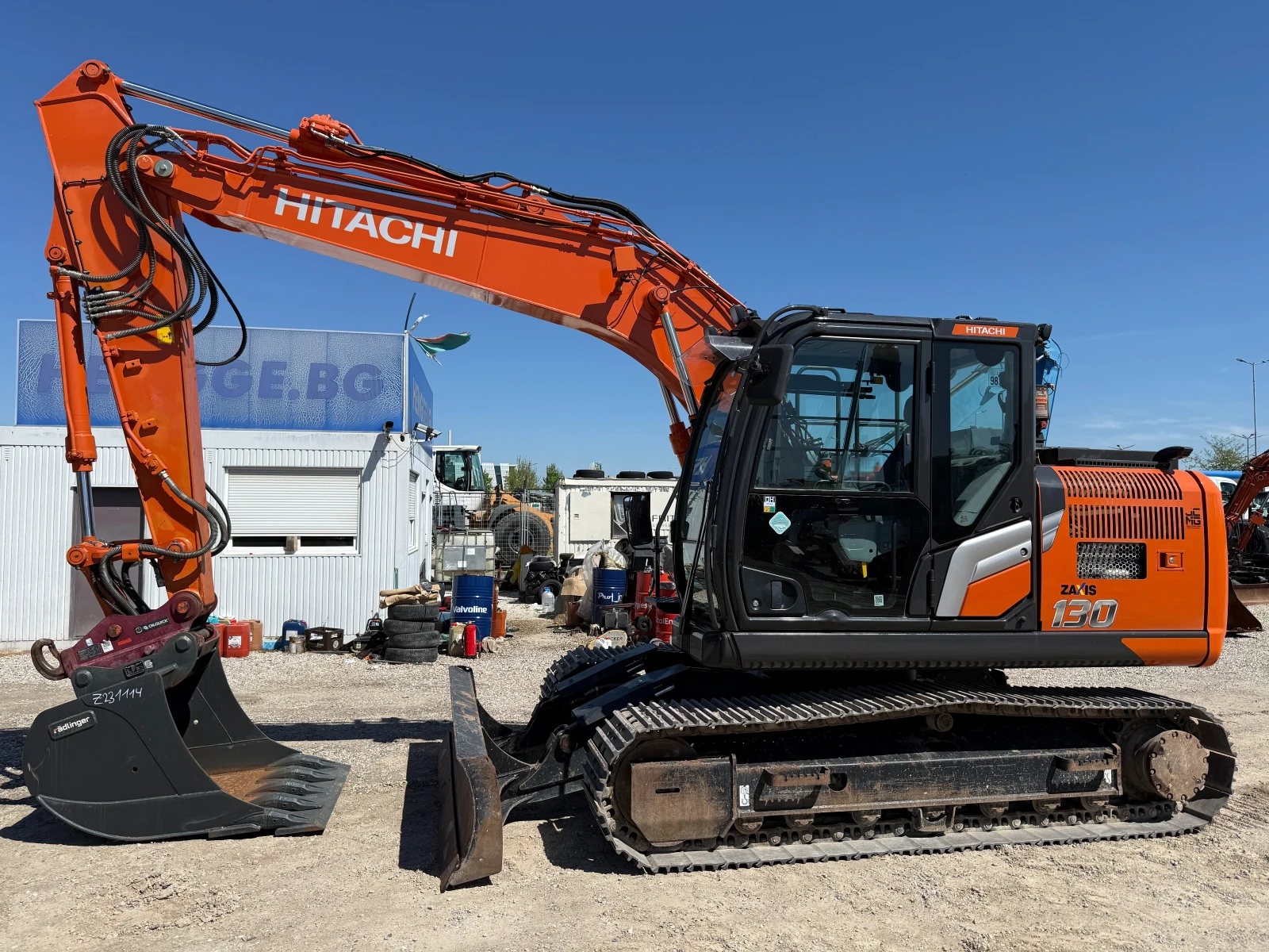 Багер Hitachi ZX 130-7, снимка 2 - Индустриална техника - 54414413