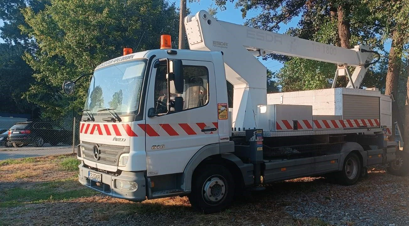 Автовишка Mercedes-Benz atego