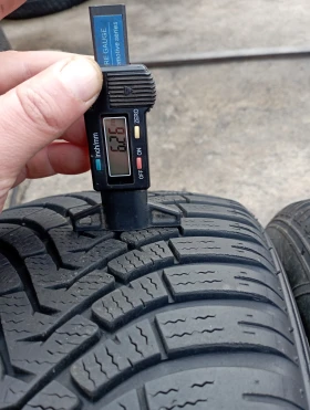 Гуми Зимни 205/55R17, снимка 8