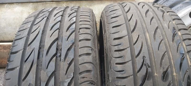 Гуми Летни 205/40R17, снимка 1 - Гуми и джанти - 32788131