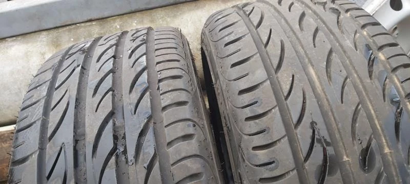 Гуми Летни 205/40R17, снимка 2 - Гуми и джанти - 32788131