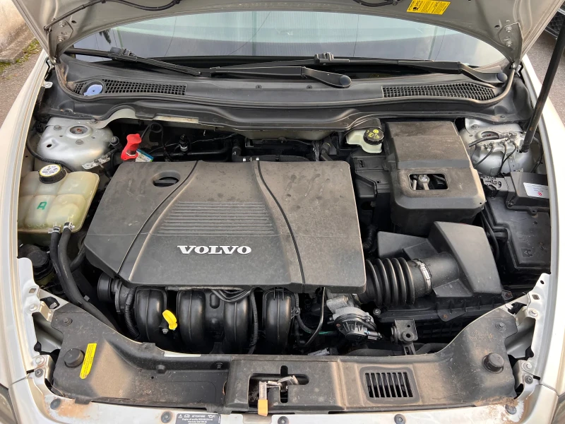 Volvo S40 1.8I 125HP , снимка 17 - Автомобили и джипове - 47513746