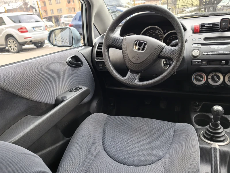 Honda Jazz 1.4 Бензин!!!, снимка 11 - Автомобили и джипове - 48770013