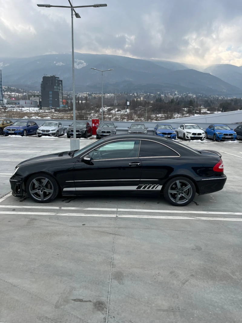 Mercedes-Benz CLK 320, снимка 10 - Автомобили и джипове - 49274655