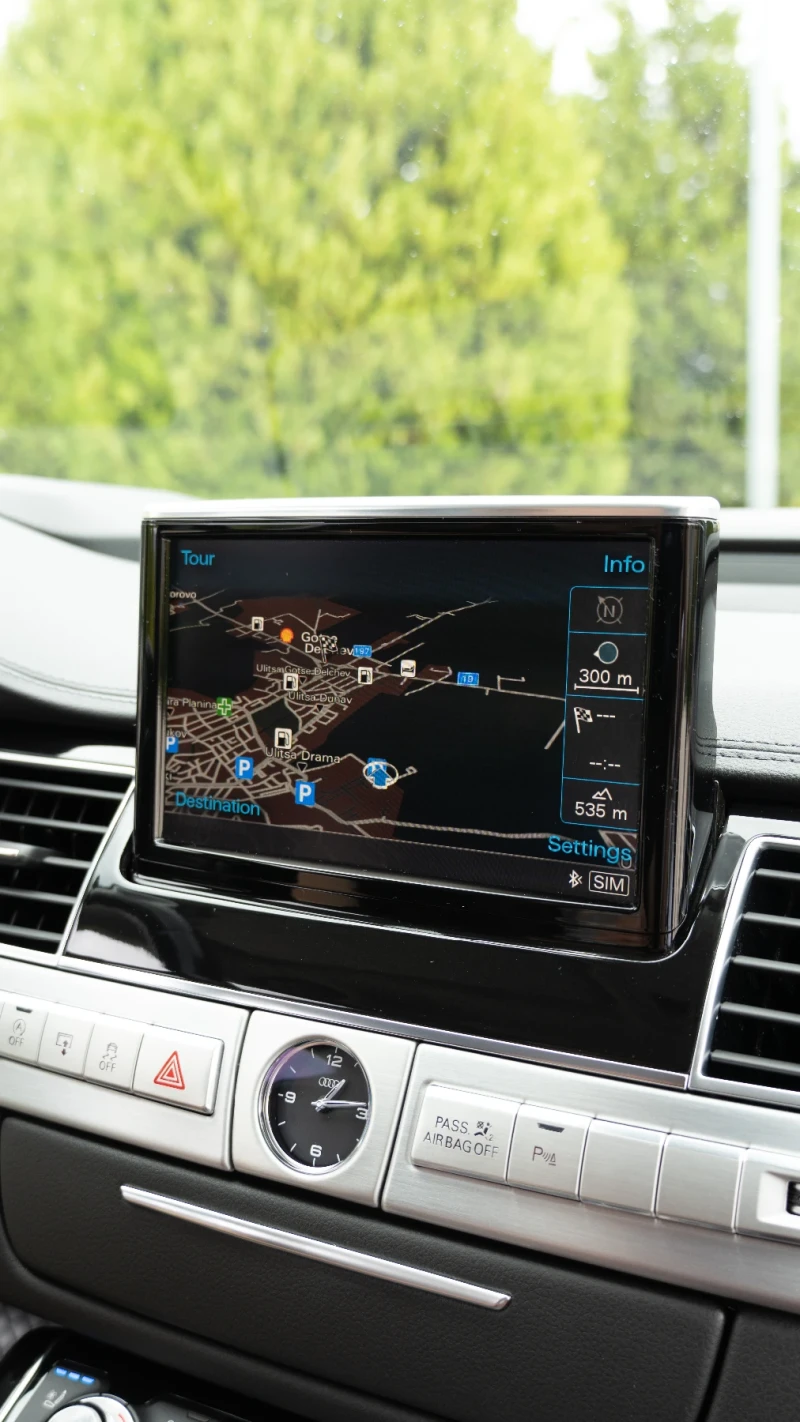 Audi A8, снимка 16 - Автомобили и джипове - 52383338