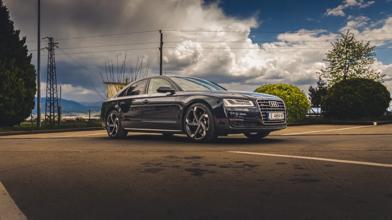 Audi A8, снимка 4 - Автомобили и джипове - 52383338