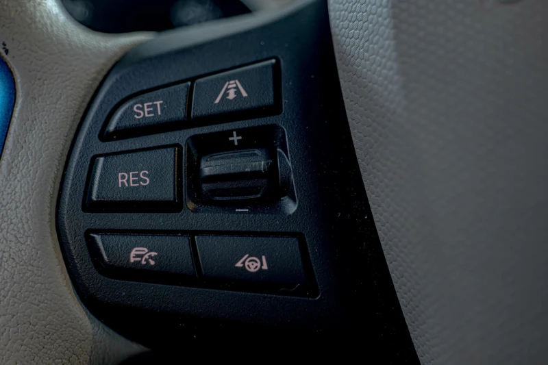 BMW i3 S/FullLed/Подгрев/Камера/CarPlay, снимка 12 - Автомобили и джипове - 50843175