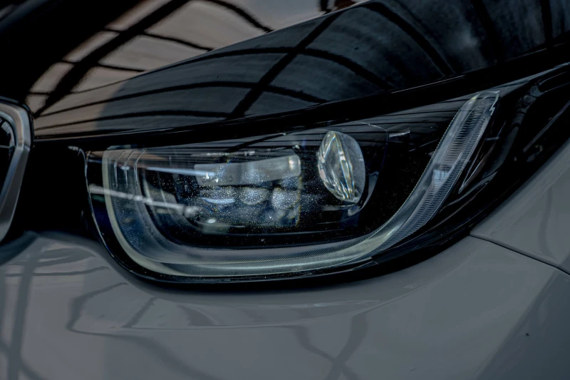 BMW i3 S/FullLed/Подгрев/Камера/CarPlay, снимка 13 - Автомобили и джипове - 50843175