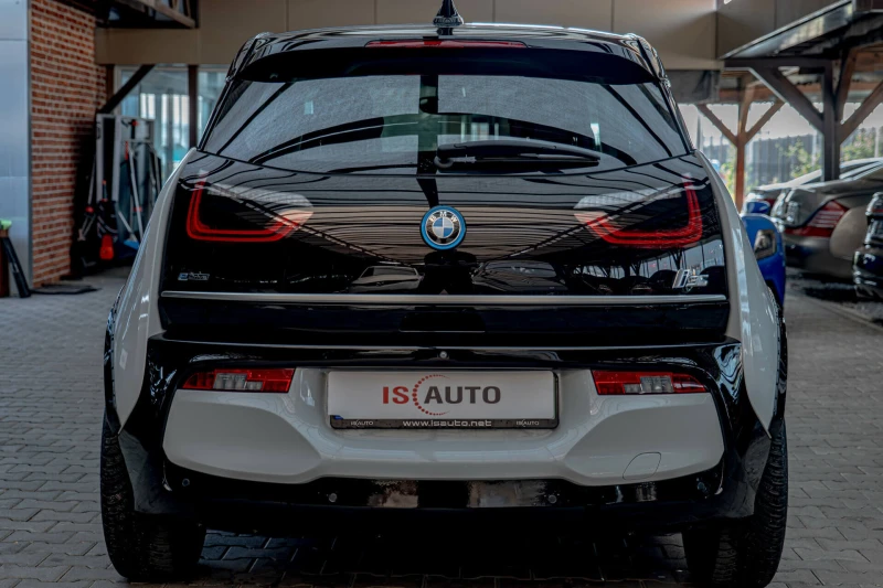 BMW i3 S/FullLed/Подгрев/Камера/CarPlay, снимка 4 - Автомобили и джипове - 50843175