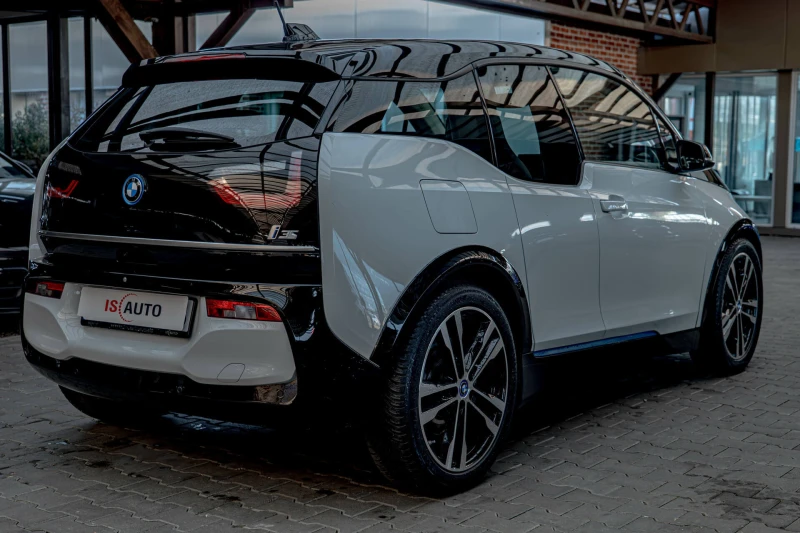 BMW i3 S/FullLed/Подгрев/Камера/CarPlay, снимка 5 - Автомобили и джипове - 50843175