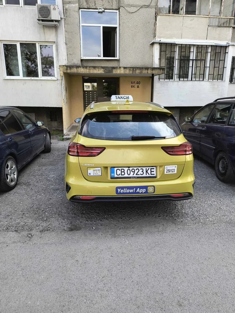 Kia Ceed, снимка 4 - Автомобили и джипове - 52278360