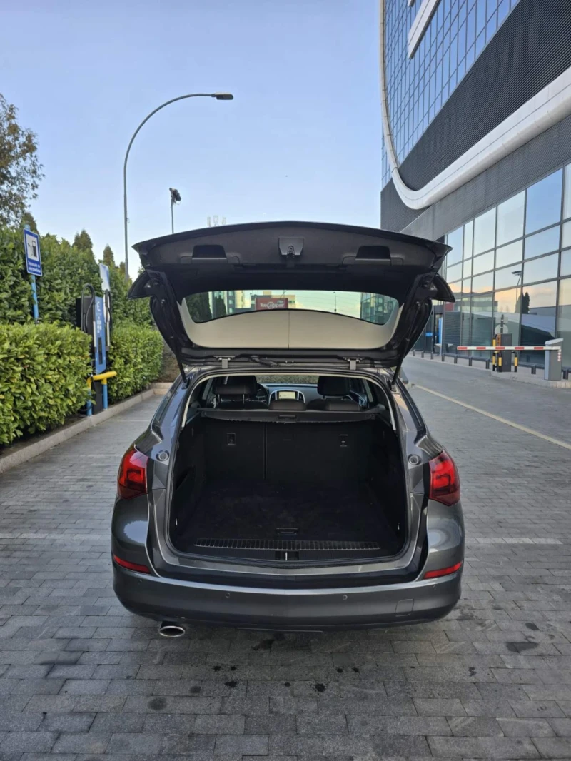 Opel Astra КСЕНОН | НАВИГАЦИЯ | АВТОПИЛОТ | РЕАЛНИ КИЛОМЕТРИ, снимка 10 - Автомобили и джипове - 52746018