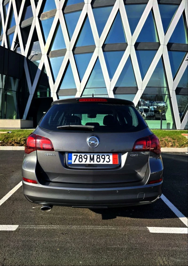Opel Astra КСЕНОН | НАВИГАЦИЯ | АВТОПИЛОТ | РЕАЛНИ КИЛОМЕТРИ, снимка 5 - Автомобили и джипове - 52746018