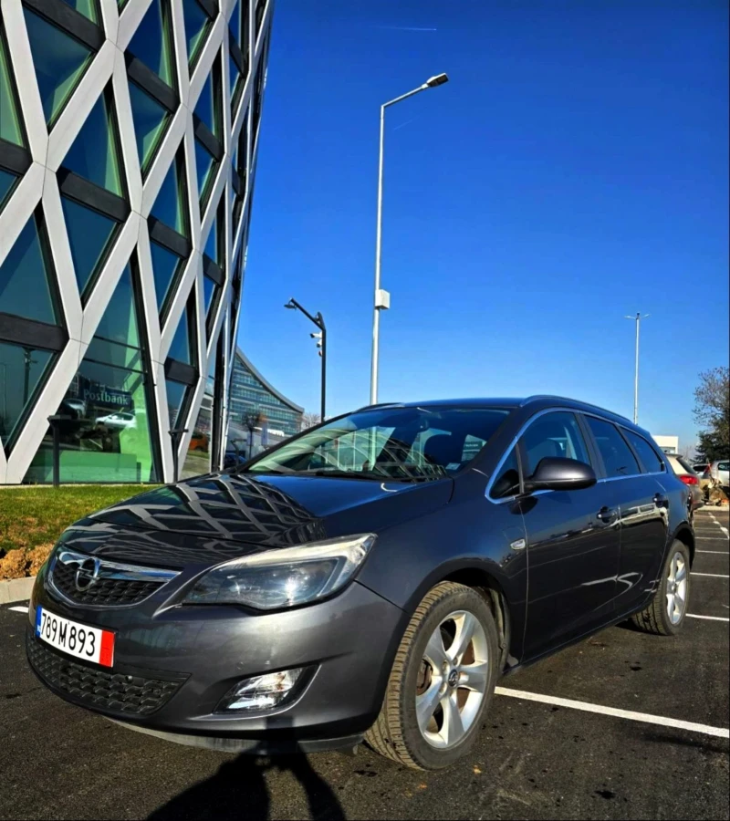 Opel Astra КСЕНОН | НАВИГАЦИЯ | АВТОПИЛОТ | РЕАЛНИ КИЛОМЕТРИ, снимка 9 - Автомобили и джипове - 52746018