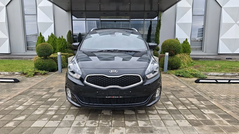 Kia Carens 1.7d, снимка 2 - Автомобили и джипове - 52684172