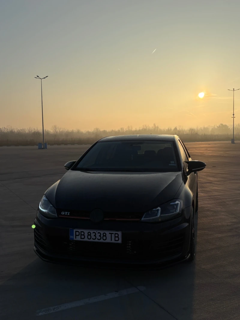 VW Golf, снимка 4 - Автомобили и джипове - 52864977