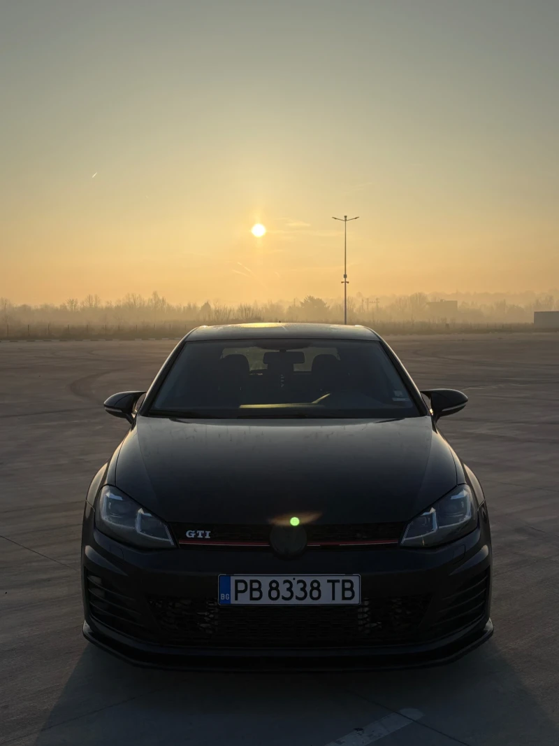 VW Golf, снимка 2 - Автомобили и джипове - 52864977