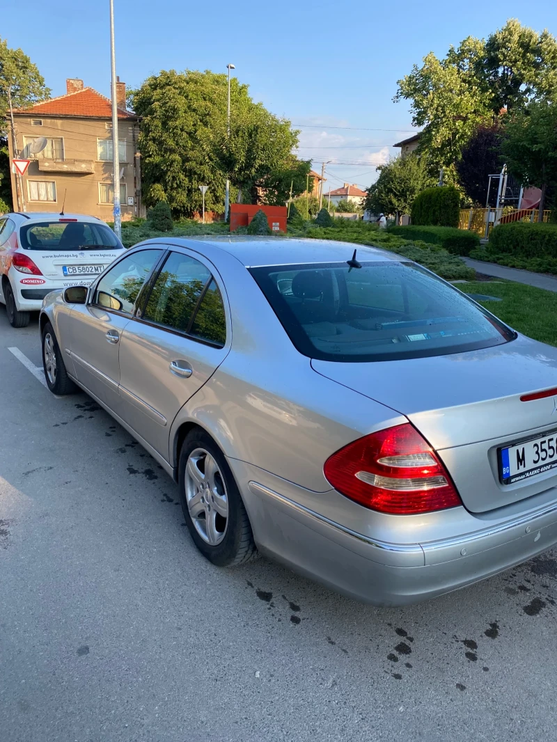 Mercedes-Benz E 320, снимка 5 - Автомобили и джипове - 53240054