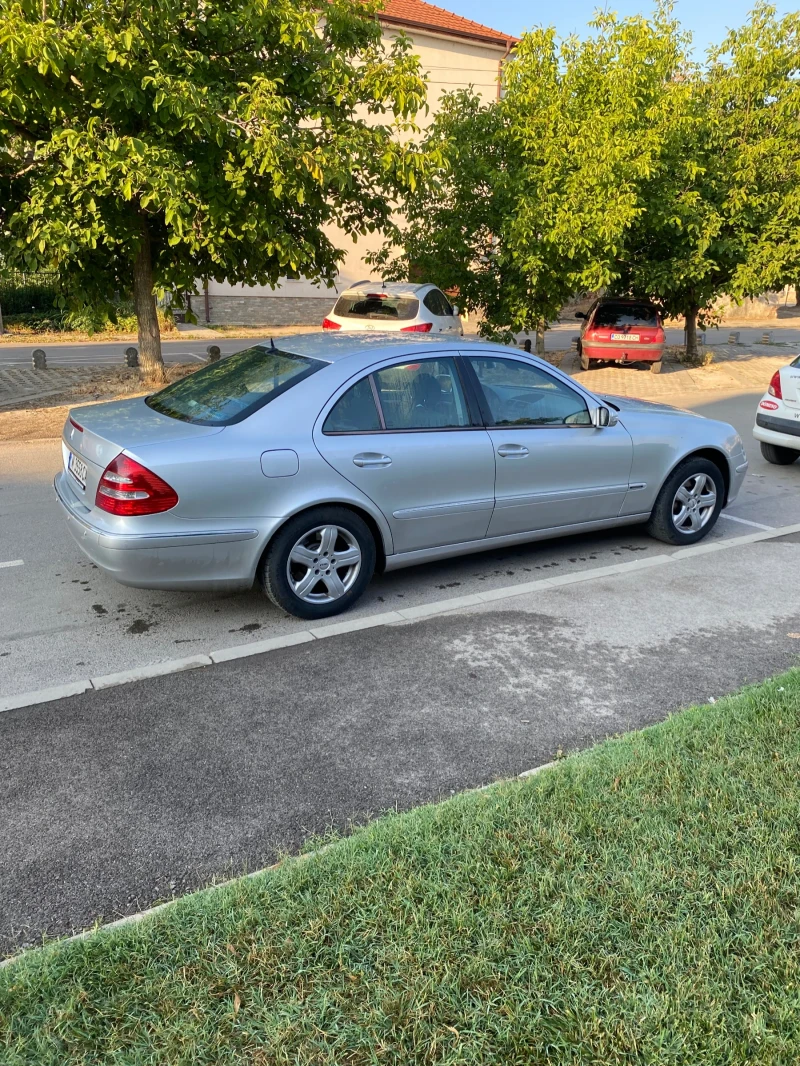 Mercedes-Benz E 320, снимка 6 - Автомобили и джипове - 53240054