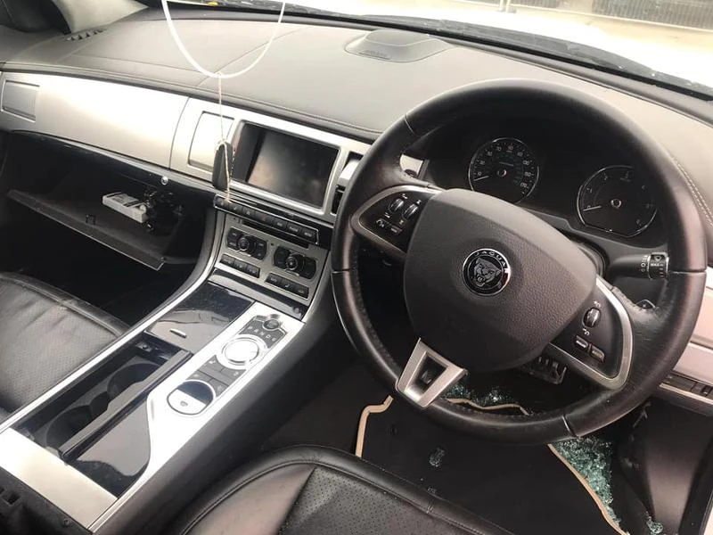 Jaguar Xf 3.0DЧАСТИ, снимка 6 - Автомобили и джипове - 29976528