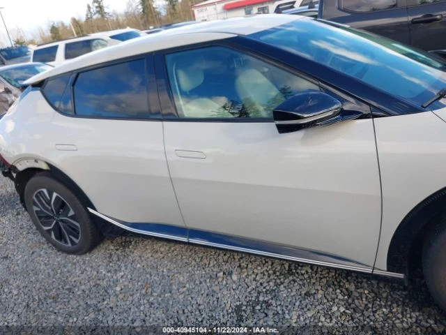 Kia EV6 WIND AWD, снимка 14 - Автомобили и джипове - 48406836