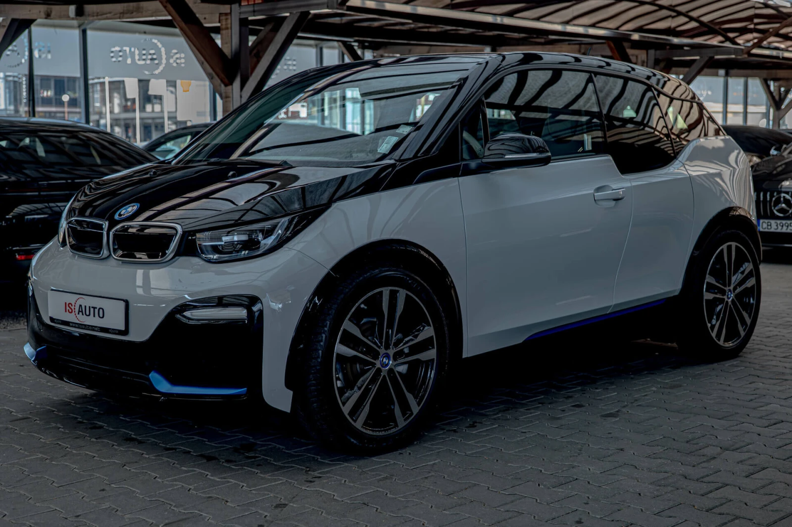 BMW i3 S/FullLed/Подгрев/Камера/CarPlay, снимка 1