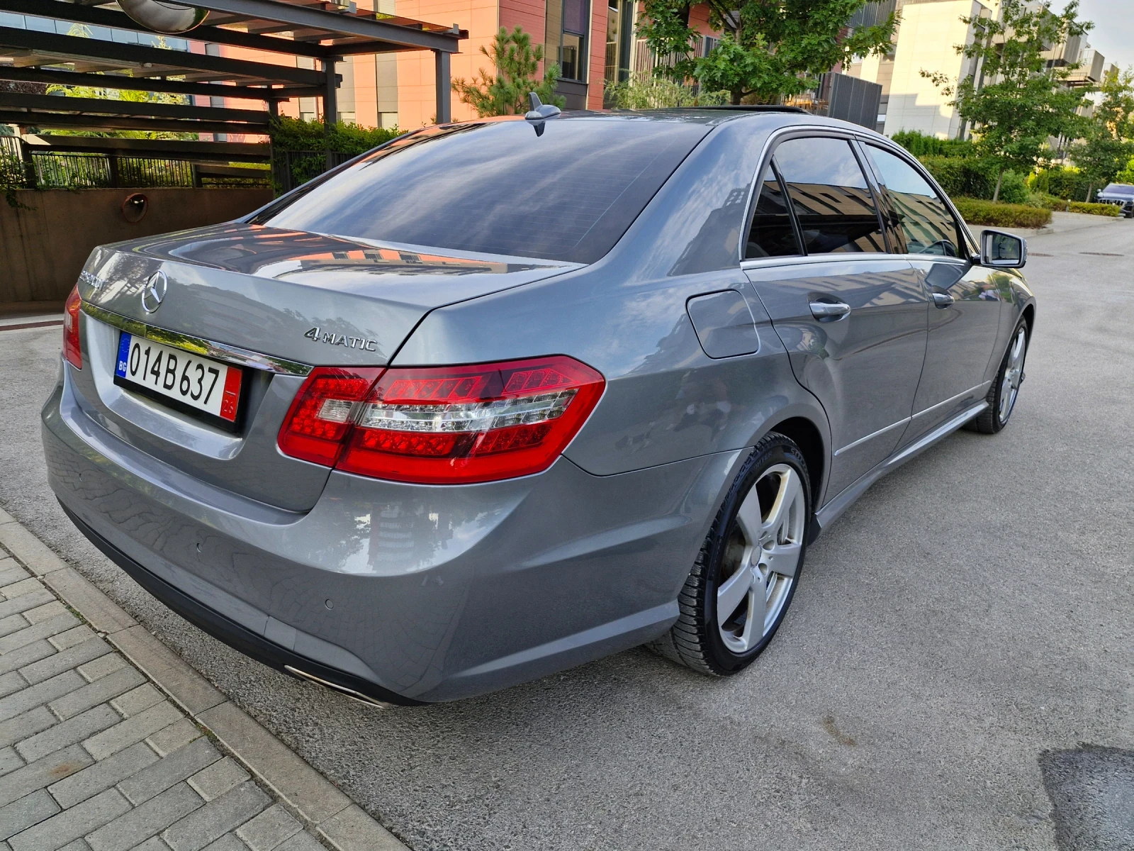 Mercedes-Benz E 250 4MATIC AVANTGARDE - изображение 4