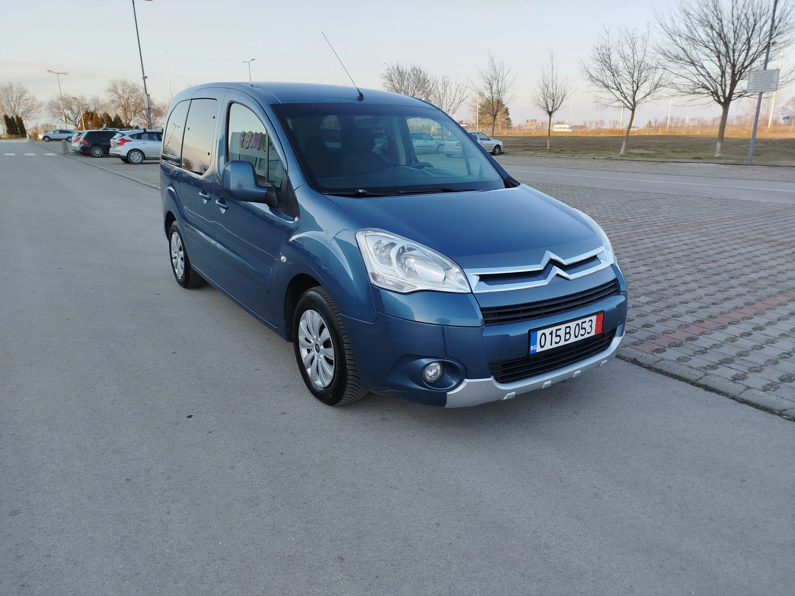 Citroen Berlingo 1.6-90кс.MULTISPACE - изображение 8