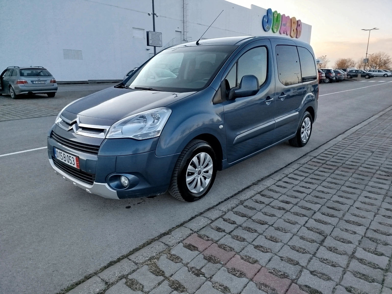 Citroen Berlingo 1.6-90кс.MULTISPACE - изображение 2