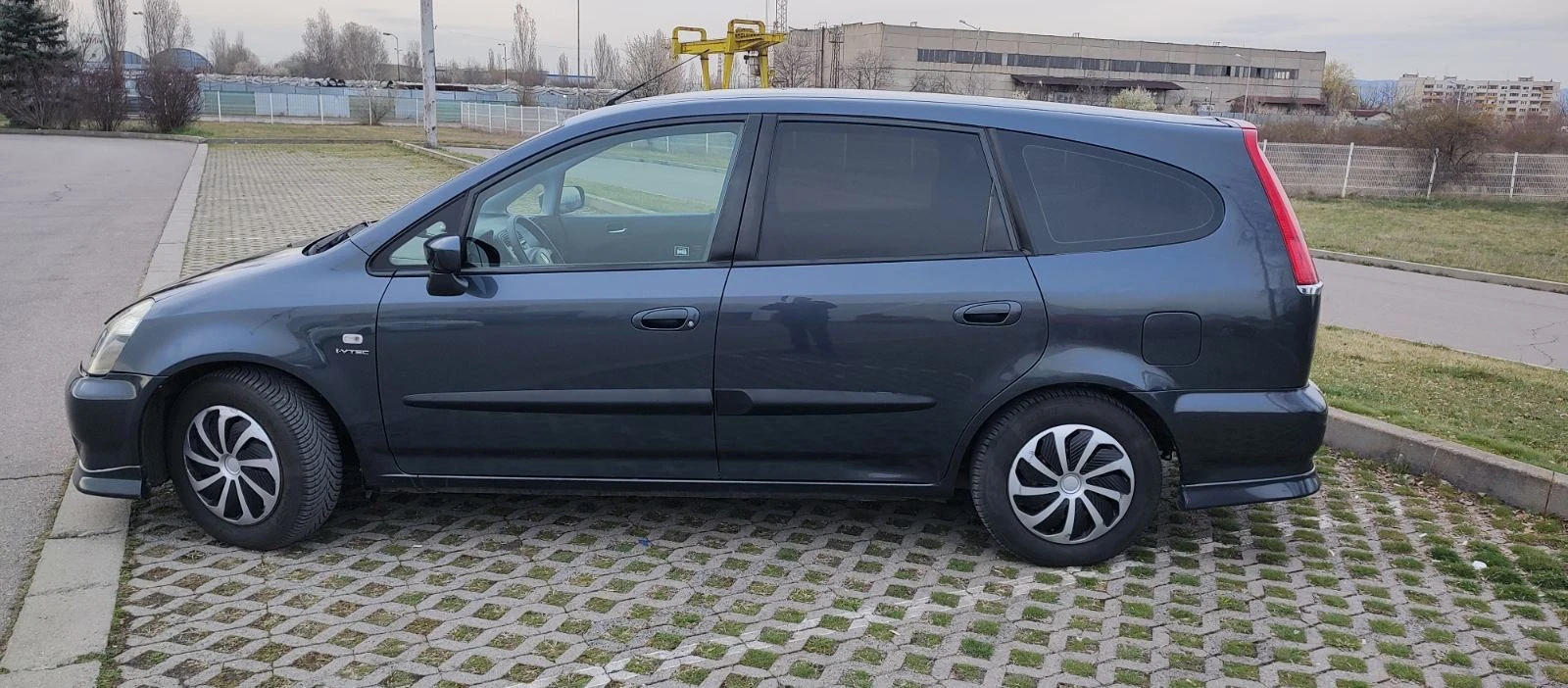 Honda Stream  - изображение 2