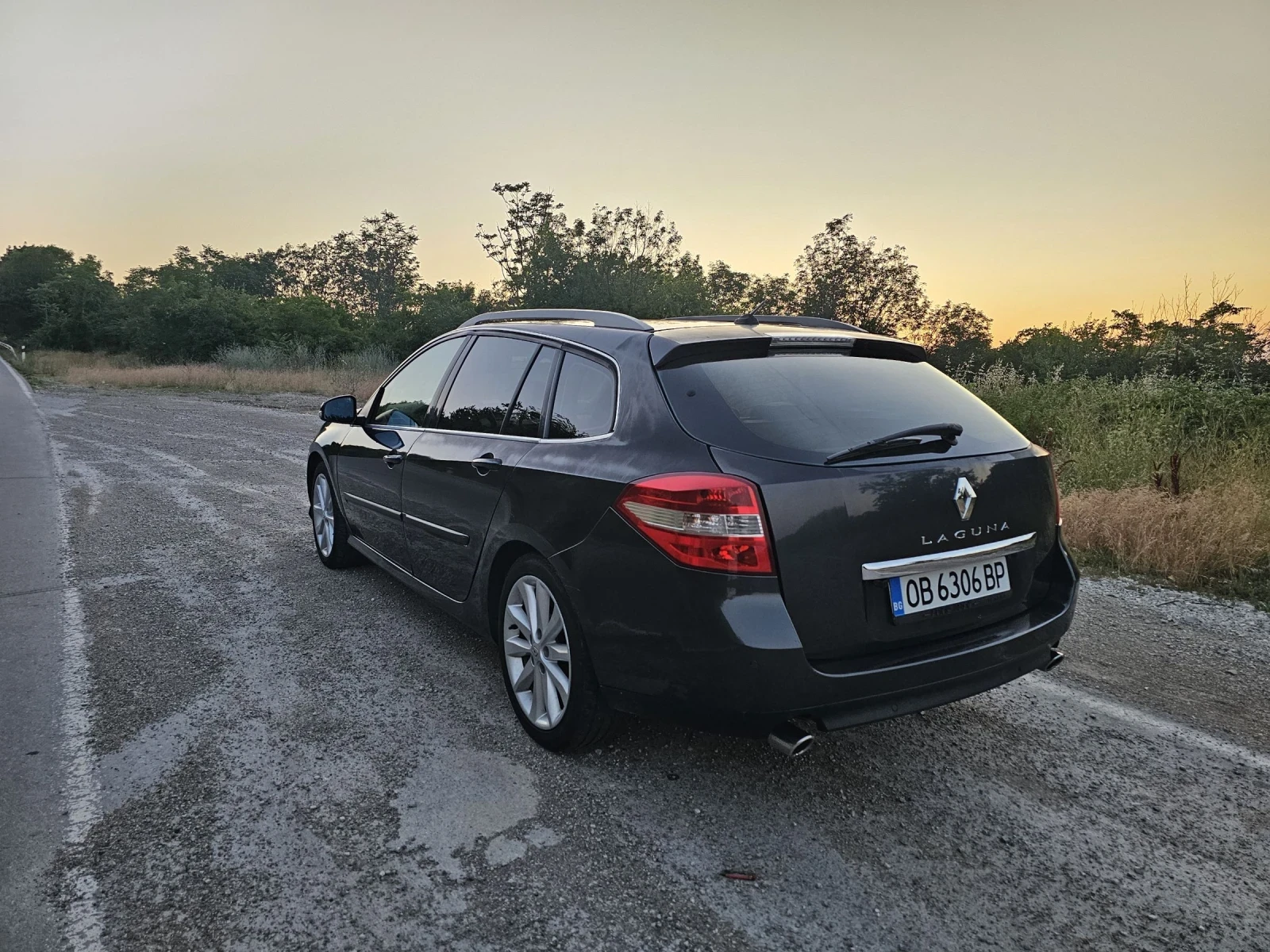 Renault Laguna GrandTour - изображение 4