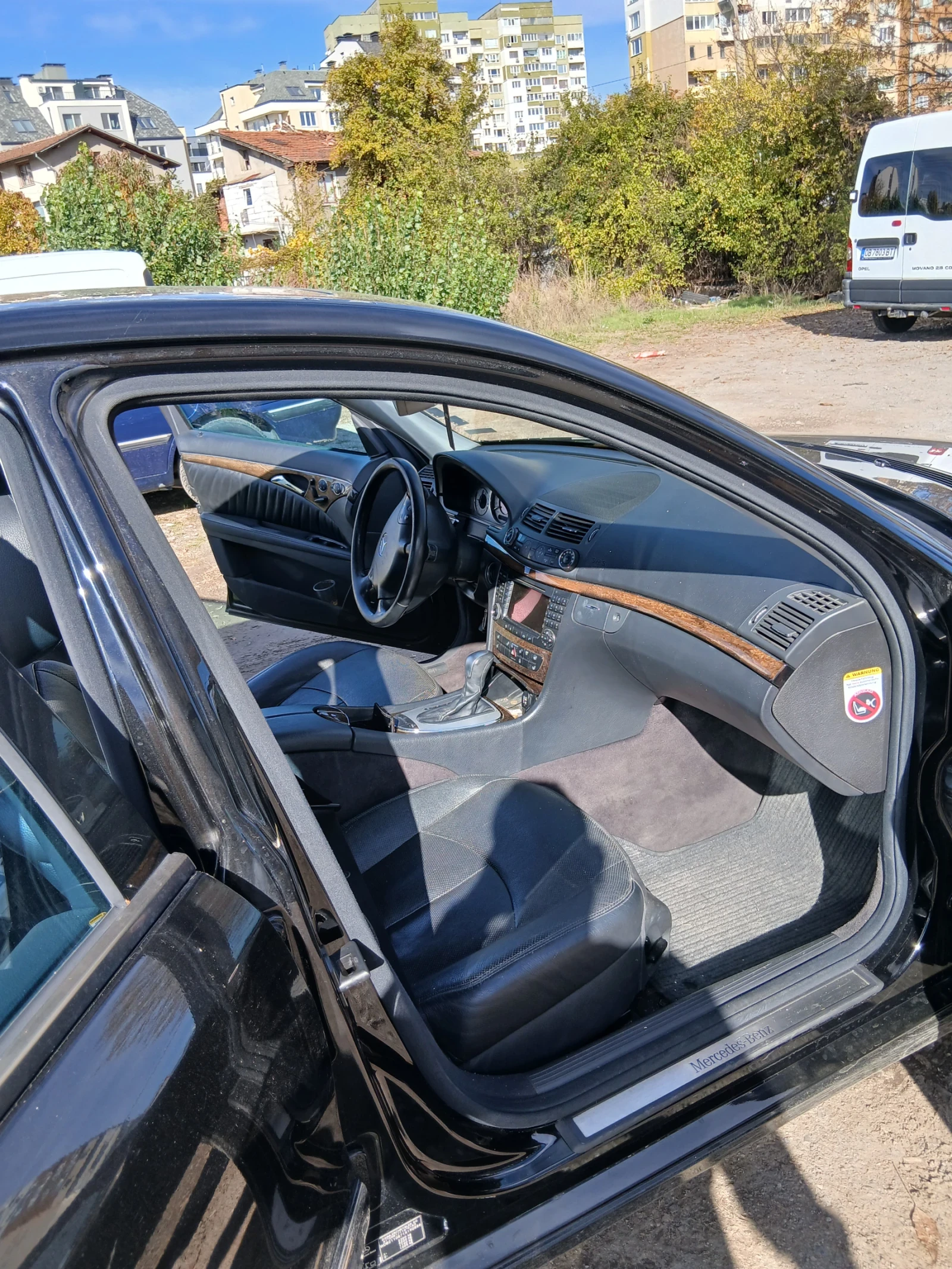 Mercedes-Benz E 350  - изображение 9