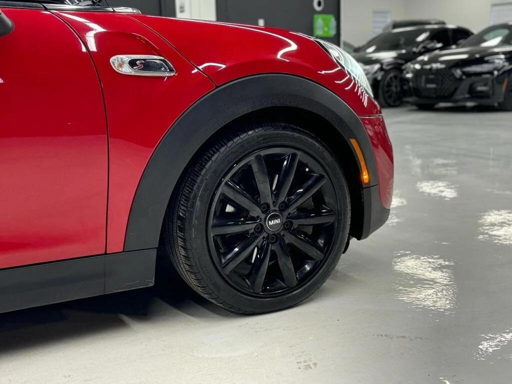 Mini Cooper s * S| NAV| BACKUP| CARPLAY| PANO| CLEAN CARFAX| * C - изображение 4