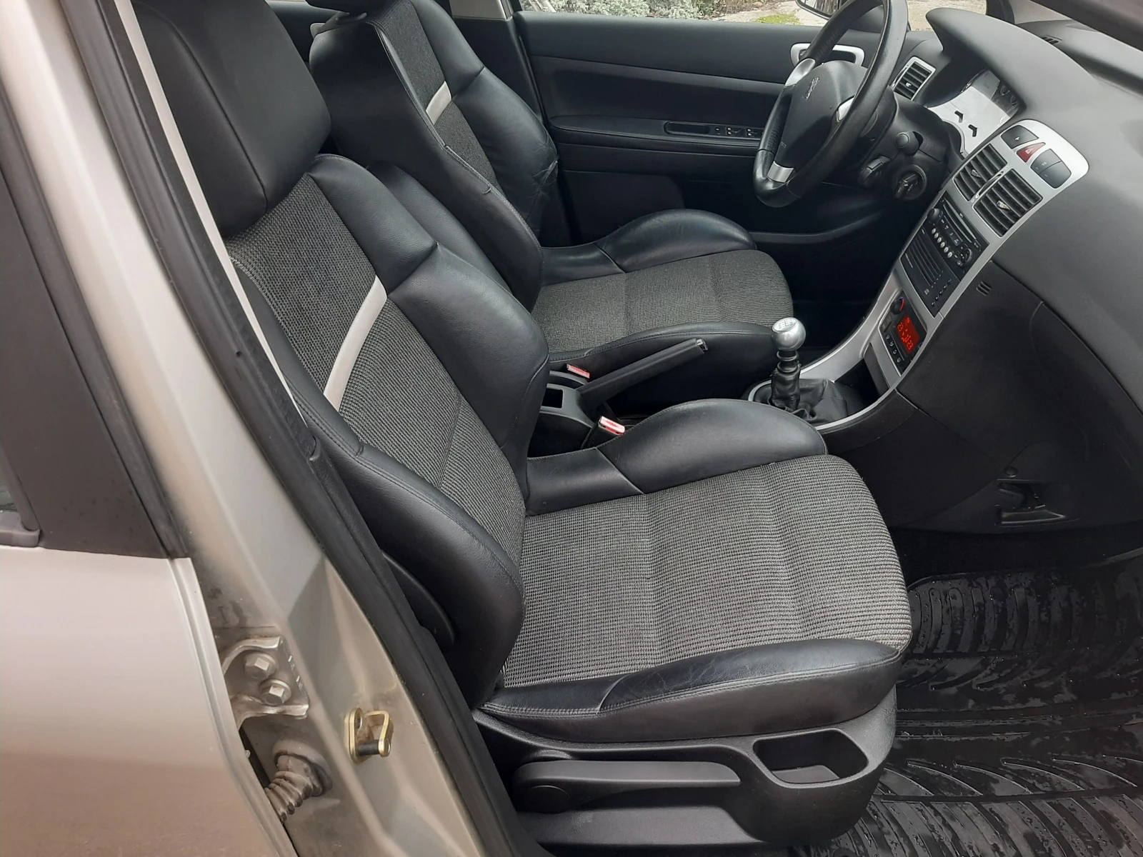 Peugeot 3008 2.0HDI 136KS. | Mobile.bg � ����������� 12