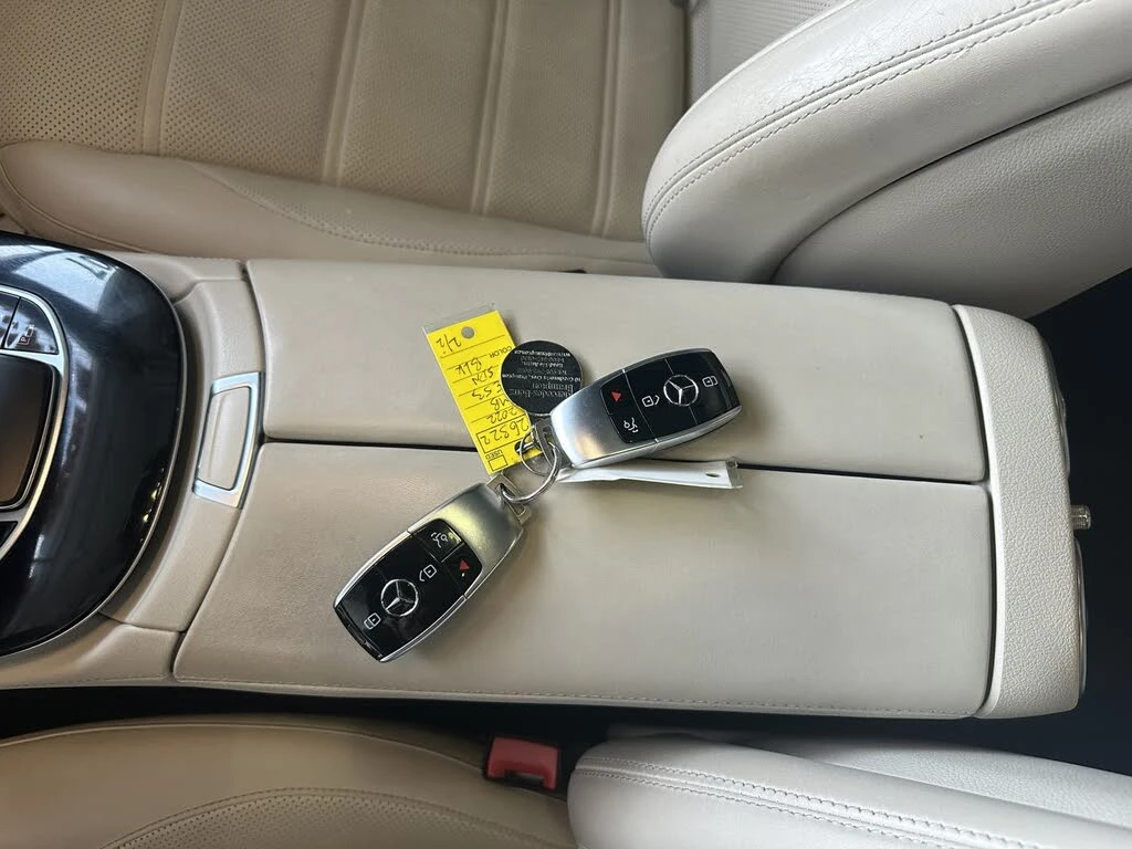 Mercedes-Benz E 55 AMG * AMG Line * HeadUp * * AвтоКредит* (ЦЕНА ДО БГ), снимка 17 - Автомобили и джипове - 53818782