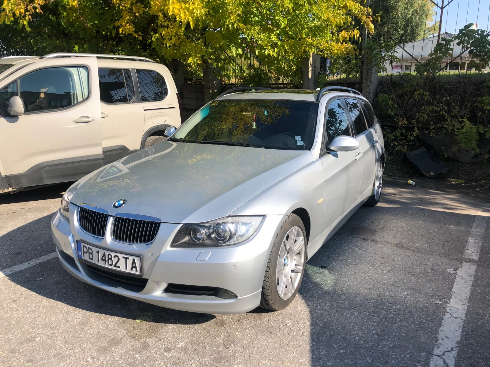 BMW 320, снимка 3 - Автомобили и джипове - 54137079
