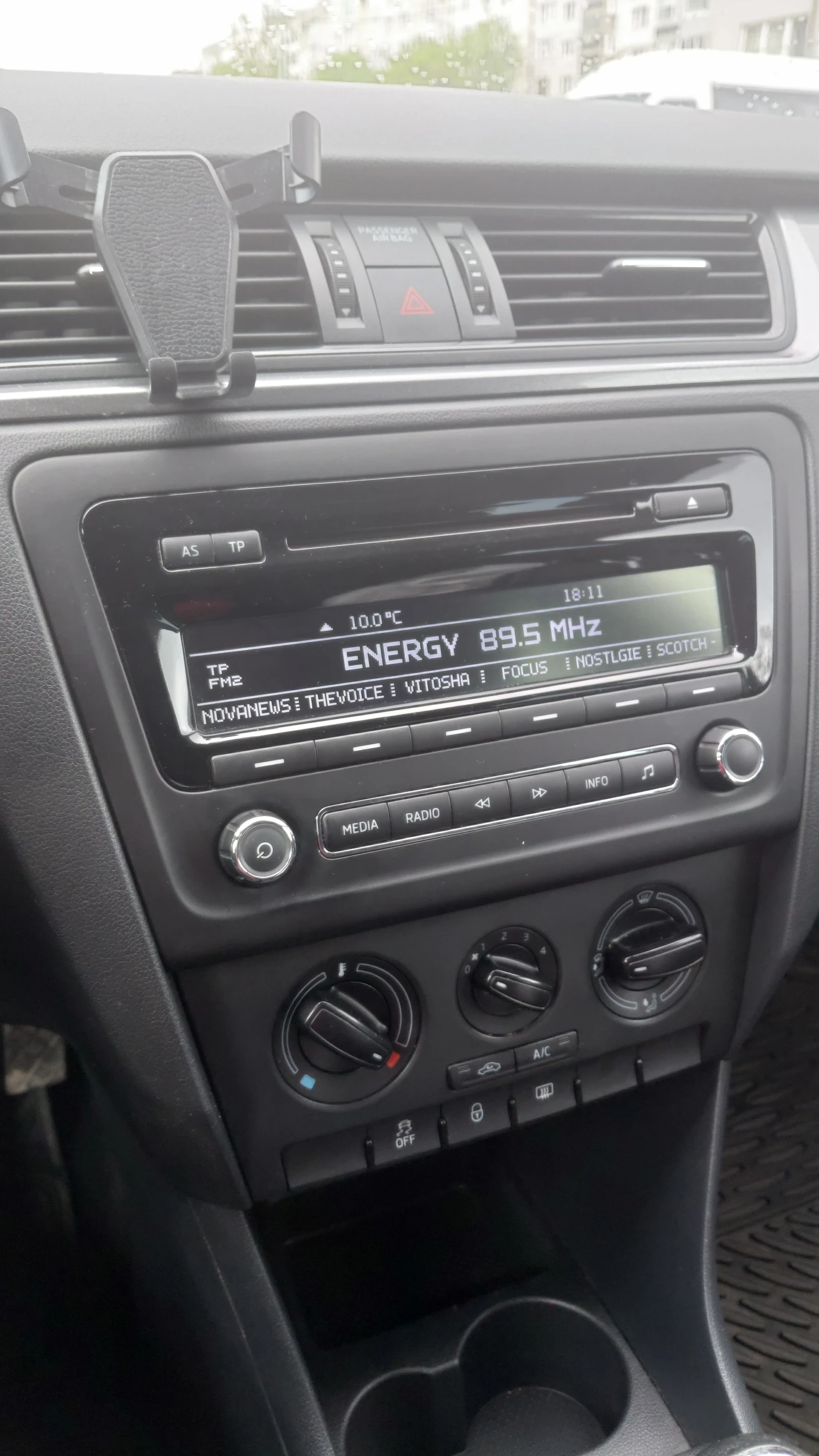 Skoda Rapid Spaceback, снимка 13 - Автомобили и джипове - 54393167