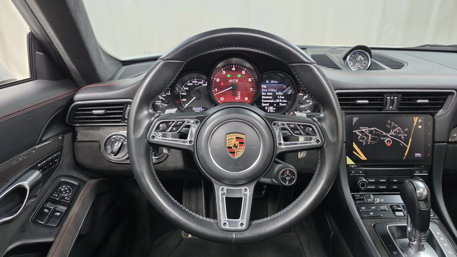 Porsche 911 Carrera GTS* ПОДГРЕВ ВОЛАН* ЛЮК* КРАЙНА ЦЕНА, снимка 13 - Автомобили и джипове - 55367079