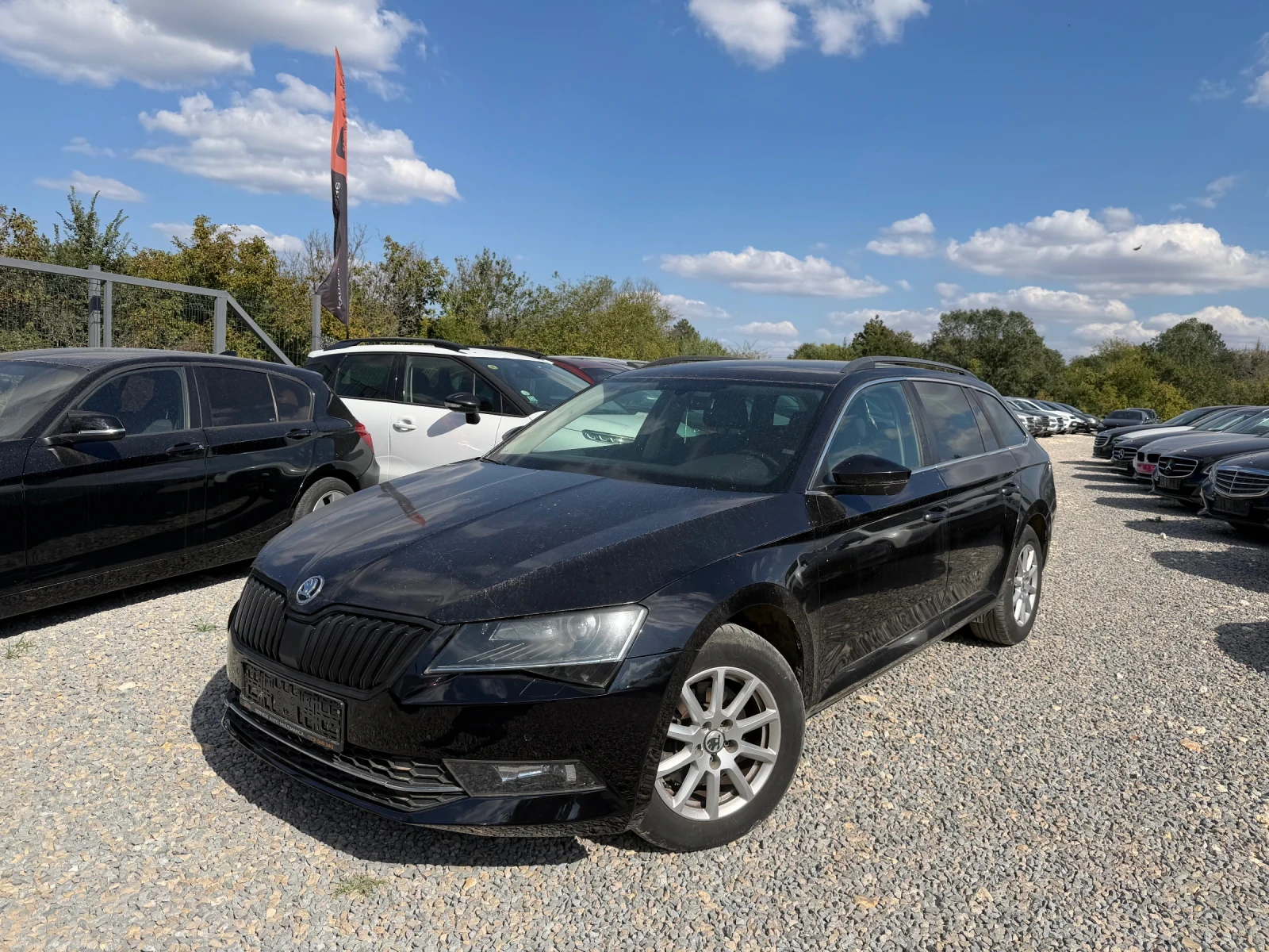Skoda Superb БАРТЕР* 150кс* ДИЗЕЛ* LED* Navi, снимка 3 - Автомобили и джипове - 55710693