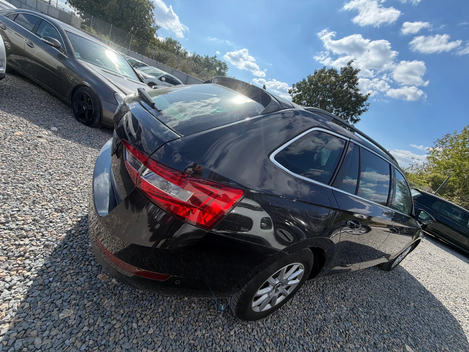 Skoda Superb БАРТЕР* 150кс* ДИЗЕЛ* LED* Navi, снимка 8 - Автомобили и джипове - 55710693