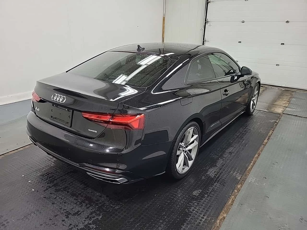 Audi A5 PROGRESSIV/CARFAX/ДИСТРОНИК/ПАНО/2 КЛЮЧА/ПОДГРЕВ/, снимка 3 - Автомобили и джипове - 55731116