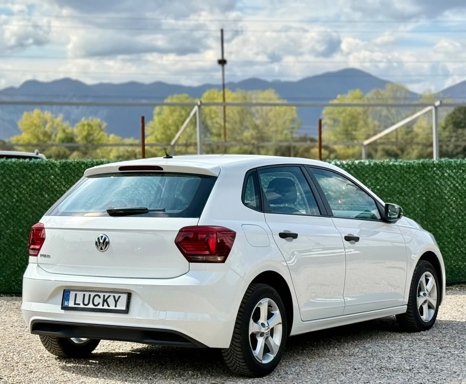 VW Polo 1.0i//EURO 6B* DISTRONIC, снимка 7 - Автомобили и джипове - 56273416