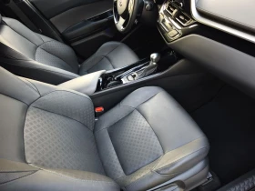Toyota C-HR 1.8HYBRID BLACK EDITION FULL SERVICE IN TOYOTA NEW | Mobile.bg    8