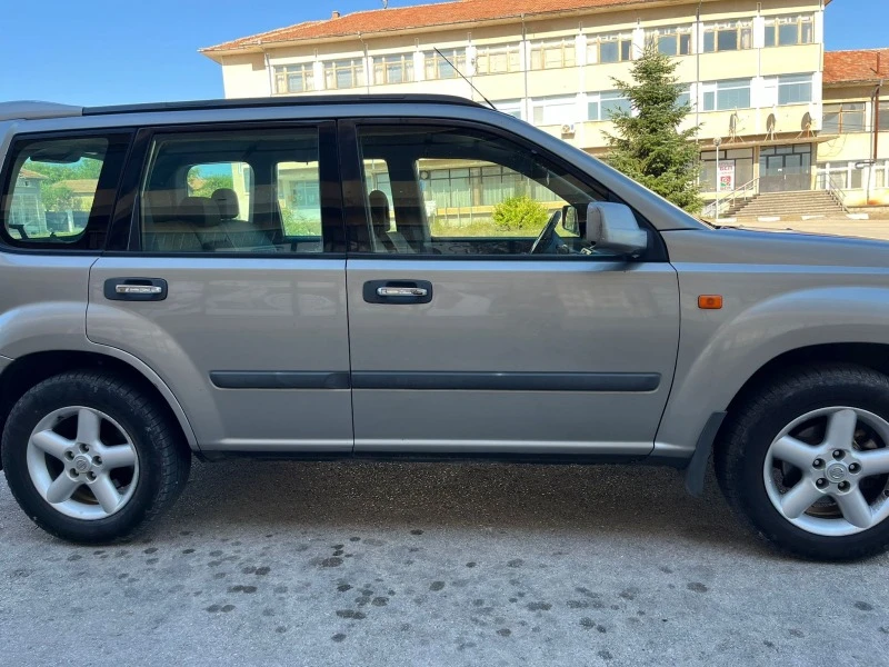 Nissan X-trail 2, 2 DTI, снимка 4 - Автомобили и джипове - 47882001