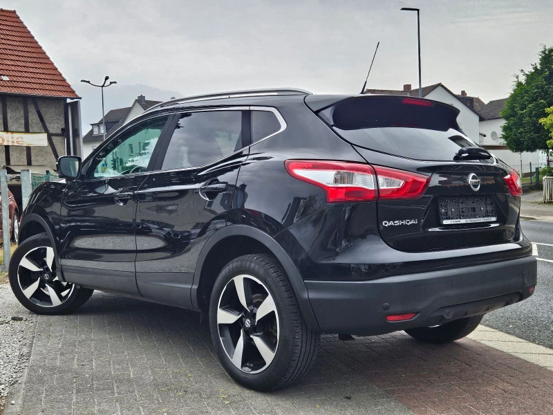 Nissan Qashqai На части 1.6 дизел Автомат 4х4, снимка 9 - Автомобили и джипове - 48706514