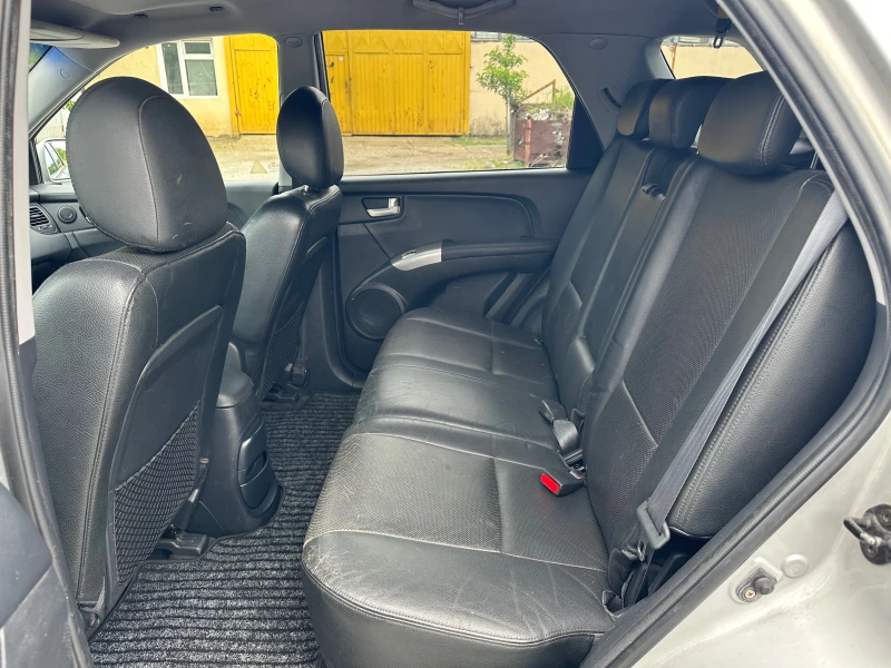 Kia Sportage 2.0i 4x4 ГАЗ Италия, снимка 14 - Автомобили и джипове - 50173135