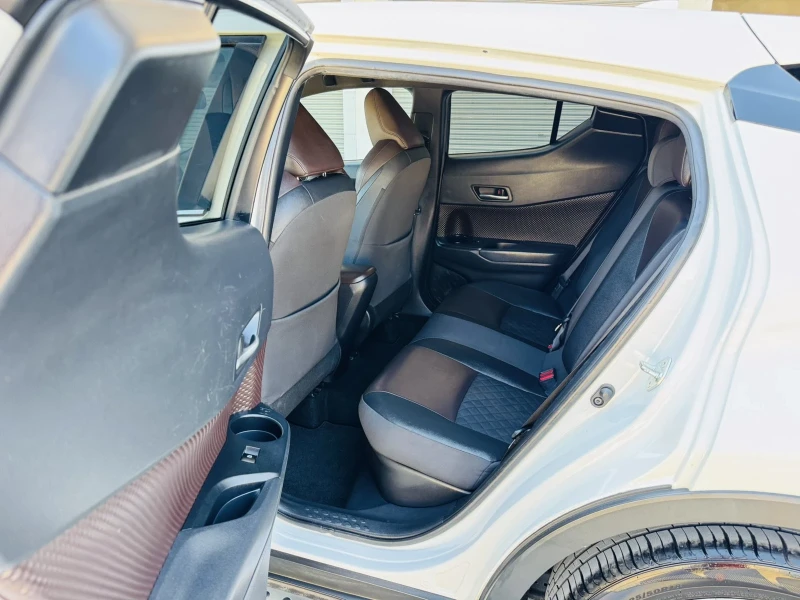 Toyota C-HR 1.8 HYBRYD, снимка 15 - Автомобили и джипове - 51162218