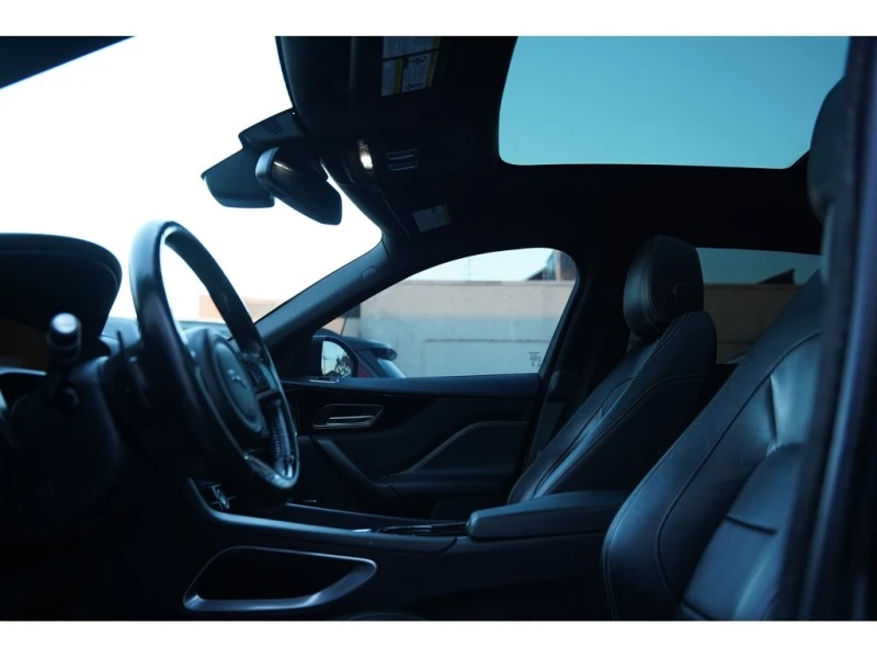 Jaguar F-PACE * AWD /DIESEL/ PANOROOF/ NAV/ CAMERA/ LEATHER * CA, снимка 8 - Автомобили и джипове - 52924205