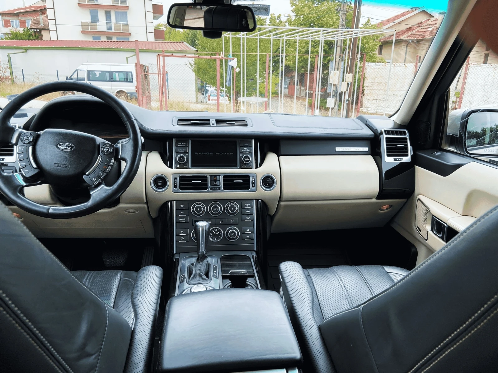 Land Rover Range rover 3.6 D Autobiography - изображение 9